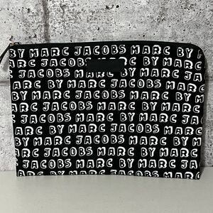 𝅺marc by Marc Jacobs Monogram Laptop Case